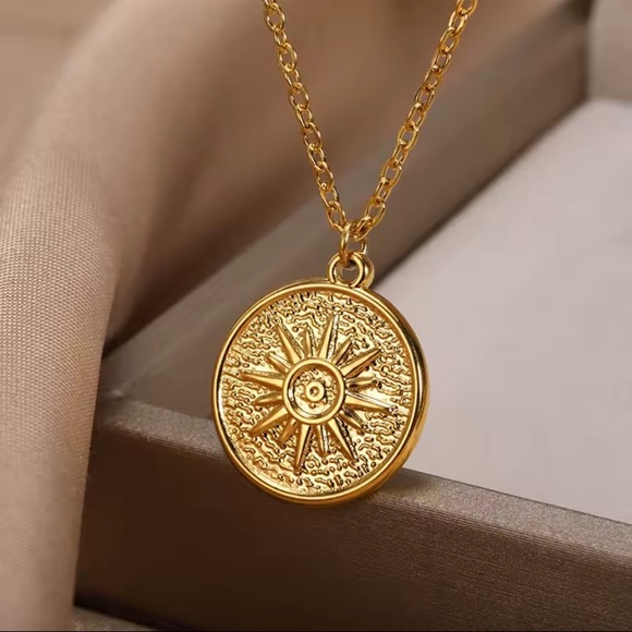 Sale 18 Gold Sun Ray Pendant Necklace
Boho Coin Jewelry - Picture 1 of 8
